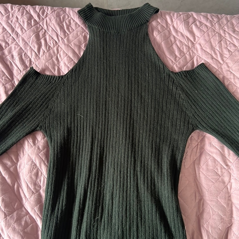 Ambience turtleneck off the shoulder green